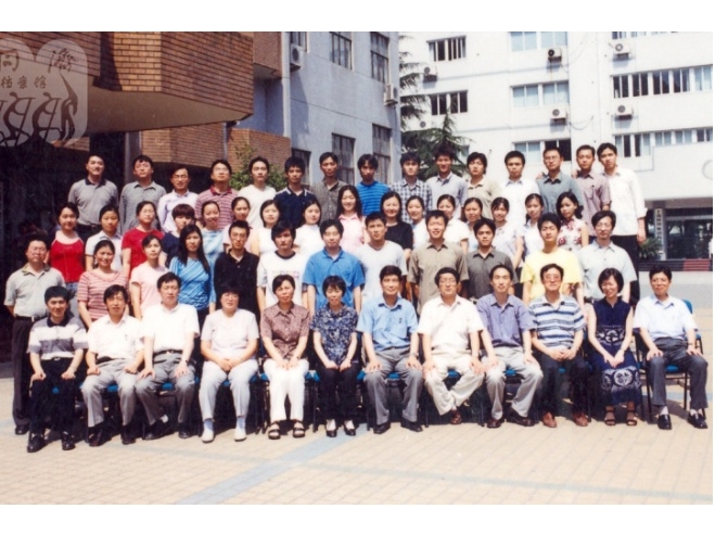 2002届（2）班